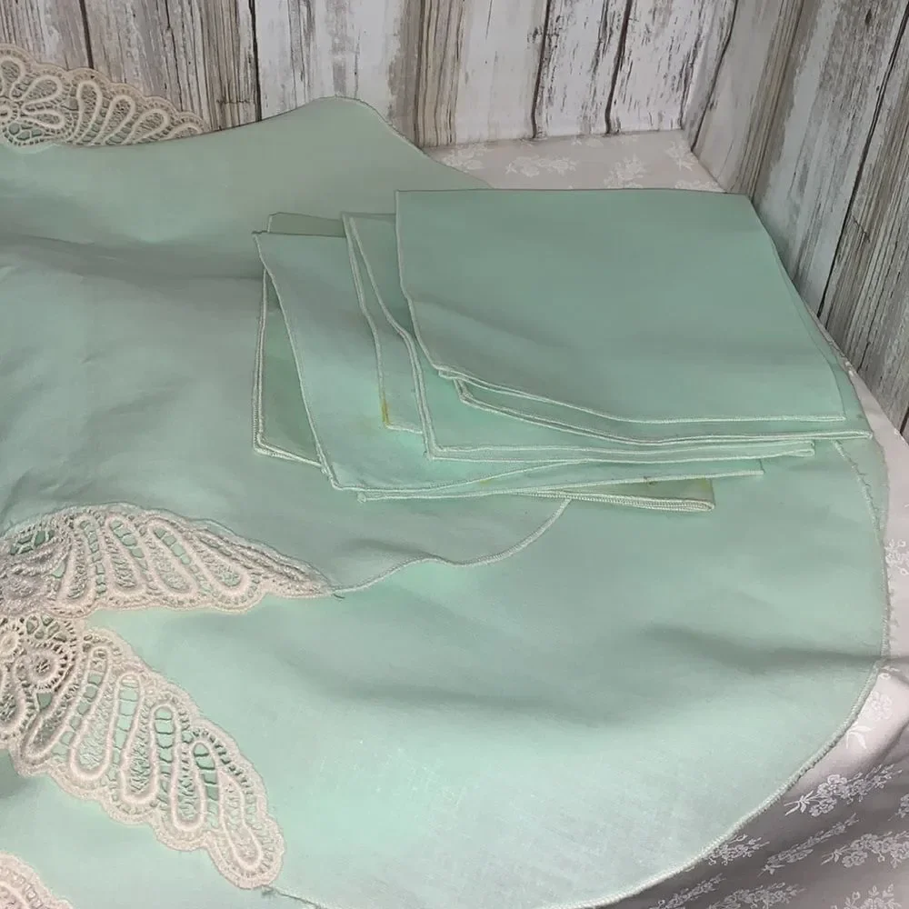 Vintage table‎ linens placemats and napkins Set of Four